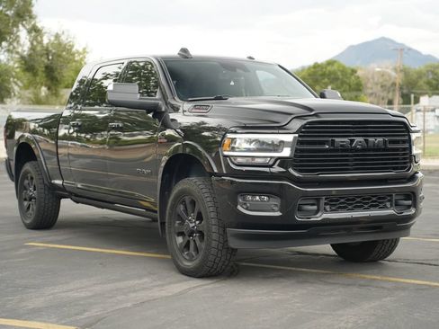 Used 2021 RAM 3500 Laramie AWD/4WD image 7