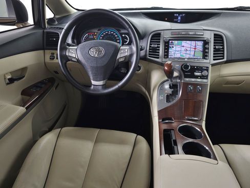 Used 2009 Toyota Venza AWD image 17
