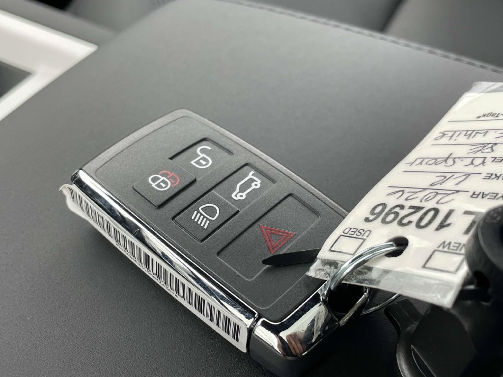 New 2026 Land Rover Defender 110 S AWD/4WD image 39