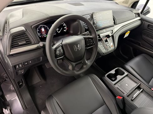 New 2026 Honda Odyssey EX-L image 4