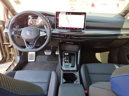 Used 2026 Volkswagen Golf AWD/4WD image 8