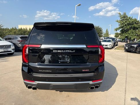 Used 2025 GMC Yukon Denali AWD/4WD image 6