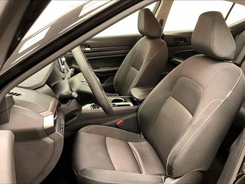 Certified 2024 Nissan Altima 2.5 SV image 13