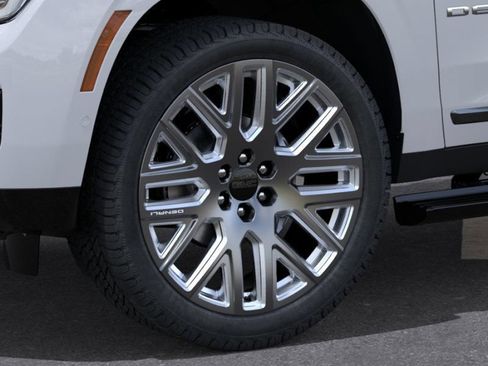 New 2026 GMC Yukon XL Denali Ultimate w/ LPO, Floor Liner Package AWD/4WD image 9