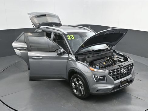Used 2023 Hyundai Venue Limited FWD image 43