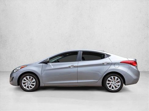 Used 2013 Hyundai Elantra GLS FWD image 8