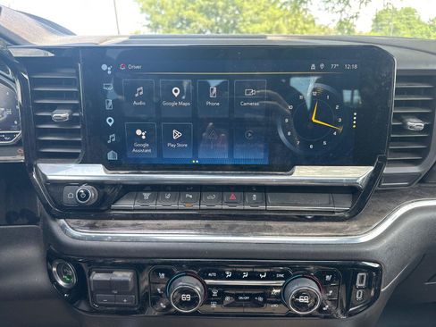 Used 2024 Chevrolet Silverado 3500 LTZ w/ LTZ Plus Package AWD/4WD image 9