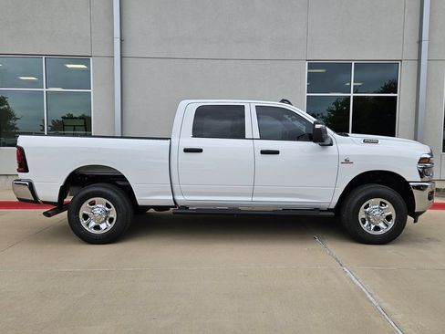 New 2026 RAM 2500 Tradesman AWD/4WD image 2