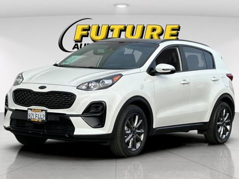 Certified 2022 Kia Sportage Nightfall Edition w/ Nightfall Fwd Premium Package image 8