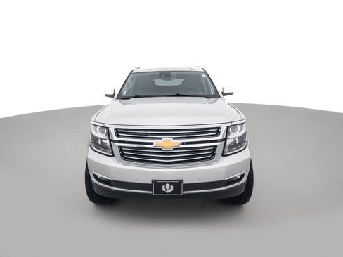 Used 2016 Chevrolet Suburban LTZ image 2