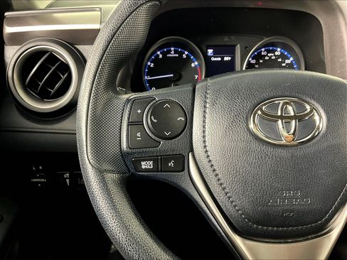 Used 2018 Toyota RAV4 LE w/ All Weather Liner Package FWD image 11