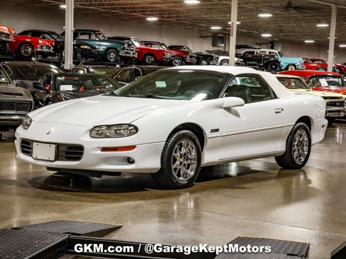 Used 2002 Chevrolet Camaro Z28 RWD image 4