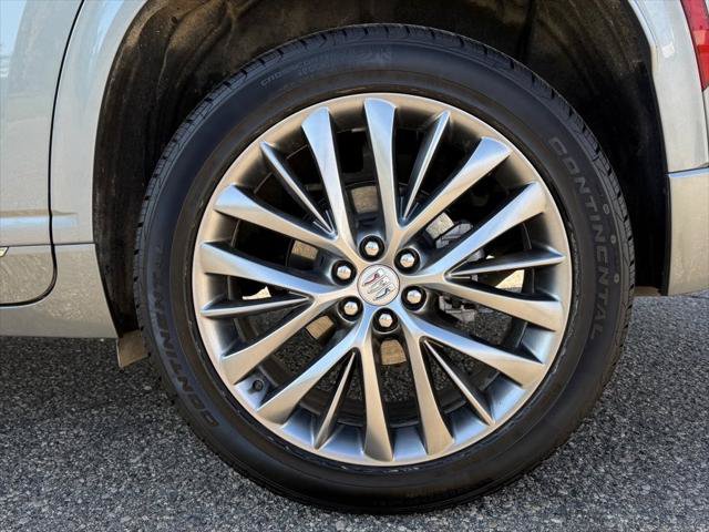 Used 2026 Buick Enclave Avenir w/ Super Cruise Package AWD/4WD image 32