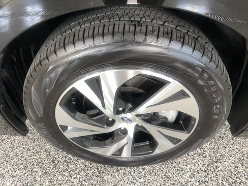 Used 2025 Subaru Legacy Premium w/ Popular Package #1 AWD/4WD image 5
