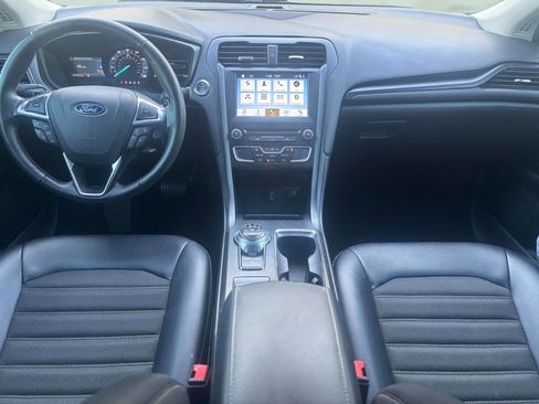 Used 2018 Ford Fusion SE w/ Equipment Group 201A image 20