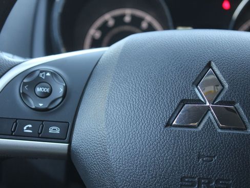 Used 2024 Mitsubishi Outlander Sport ES AWD/4WD image 34