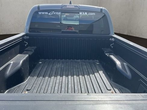 Used 2020 Toyota Tacoma TRD Off-Road AWD/4WD image 14
