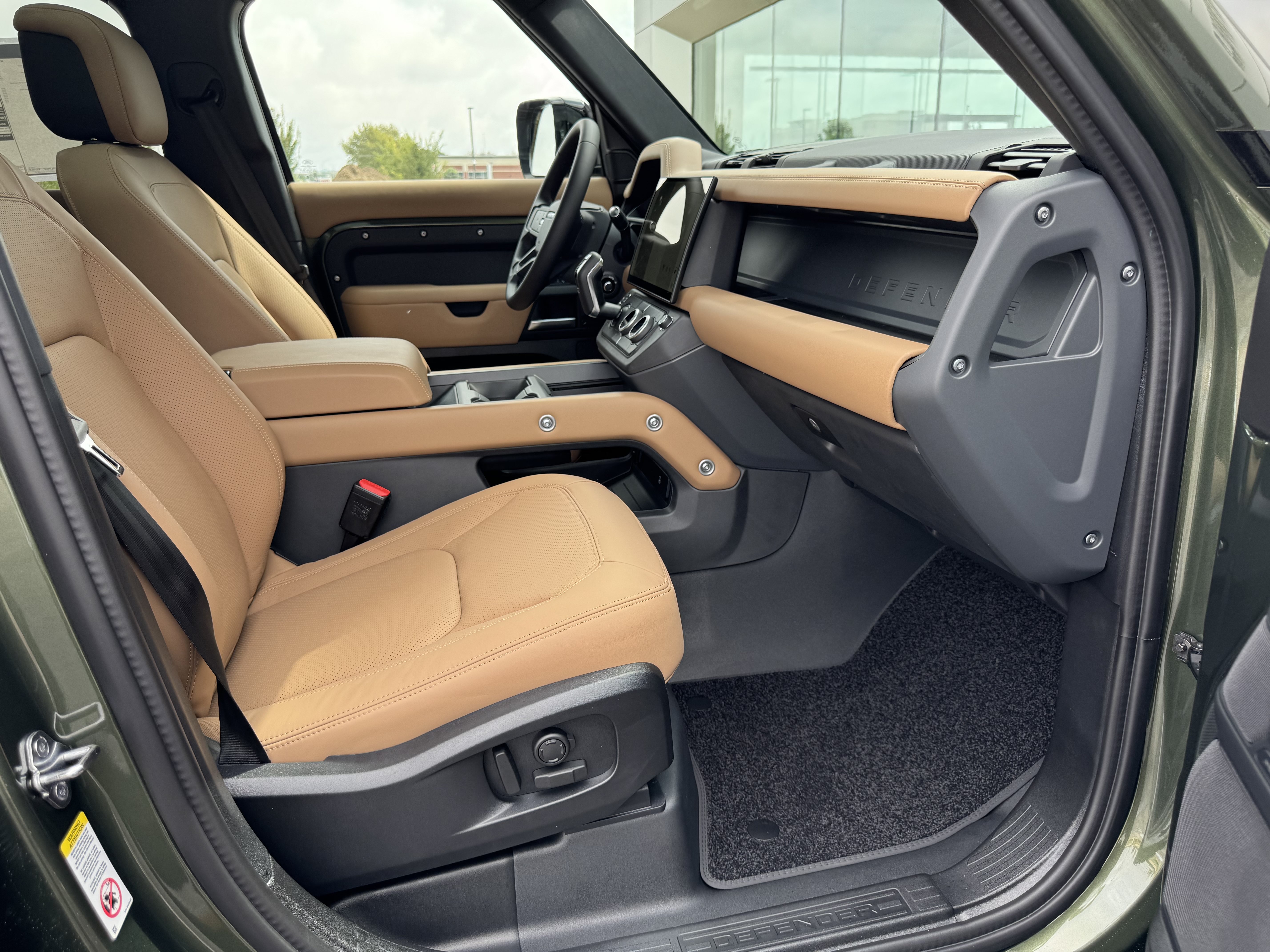 New 2026 Land Rover Defender 110 S AWD/4WD image 3