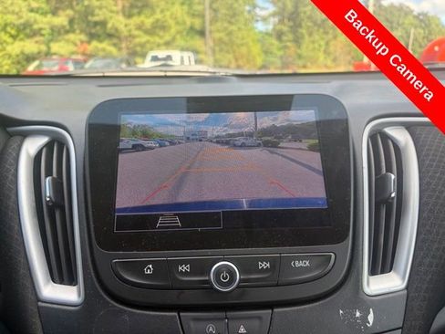 Used 2024 Chevrolet Malibu LT FWD image 20