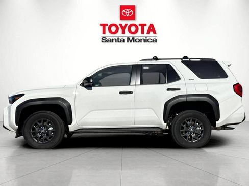New 2026 Toyota 4Runner SR5 AWD/4WD image 7