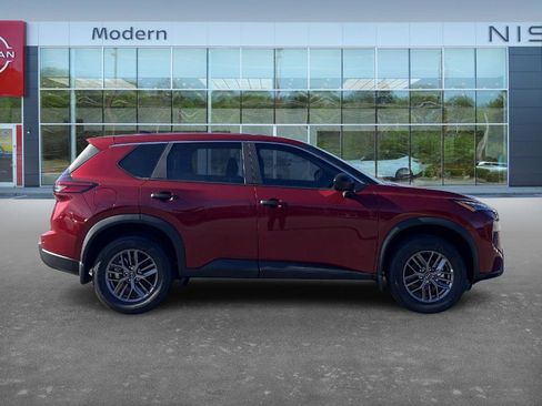 New 2026 Nissan Rogue S image 4