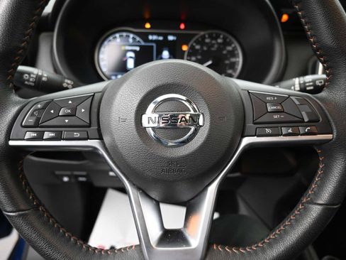 Used 2020 Nissan Kicks SR w/ SR Premium Package image 5