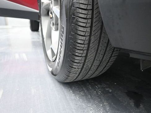 Used 2025 Chevrolet Trax LT w/ LT Convenience Package image 28