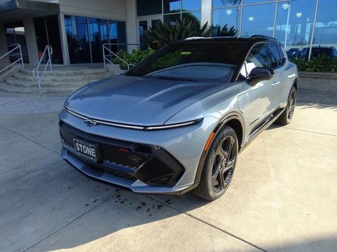 New 2026 Chevrolet Equinox EV RS FWD image 3