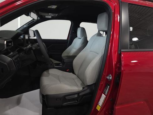 New 2026 Toyota 4Runner SR5 AWD/4WD image 12