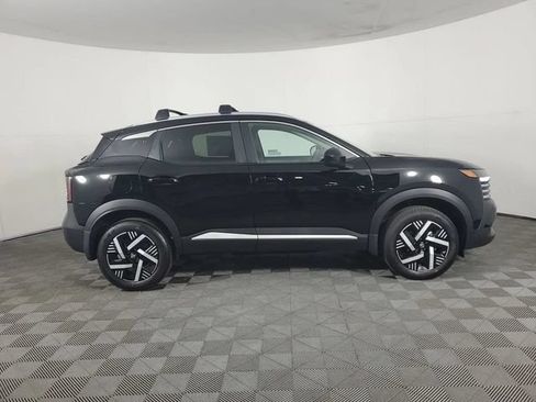 New 2026 Nissan Kicks SV FWD image 9
