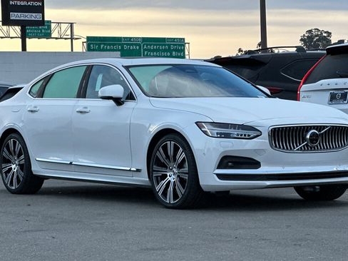 Certified 2025 Volvo S90 B6 Plus w/ Protection Package Premier image 10