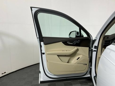 Used 2019 Audi Q7 3.0T Prestige AWD/4WD image 19