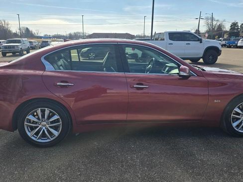 Used 2016 INFINITI Q50 3.0t Premium w/ Driver Assistance Package image 6