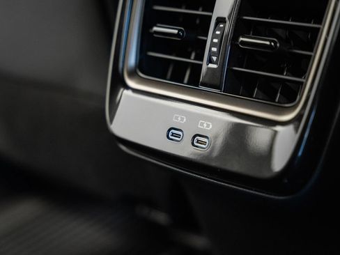 New 2026 Toyota Crown Signia AWD/4WD image 34