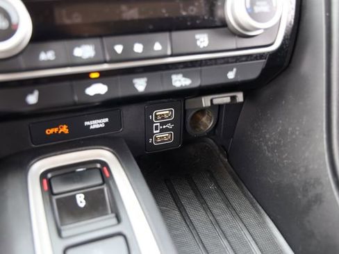Used 2019 Honda Insight Touring image 23
