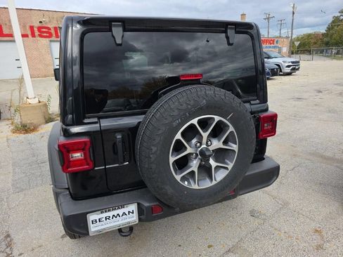 Certified 2025 Jeep Wrangler Unlimited Sport AWD/4WD image 10