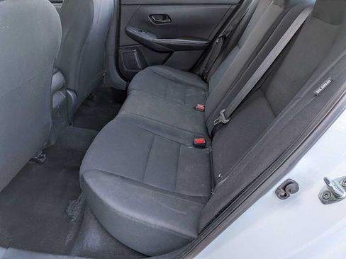 Used 2024 Nissan Sentra S FWD image 17