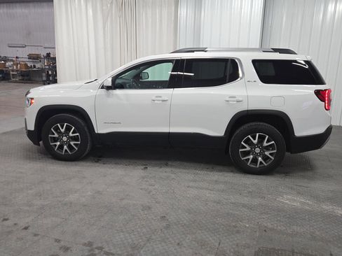 Used 2021 GMC Acadia SLE w/ Driver Convenience Package image 3