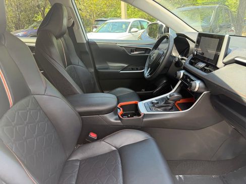 Used 2024 Toyota RAV4 Adventure AWD/4WD image 9