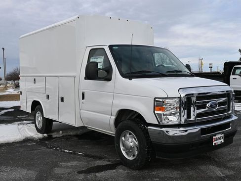 New 2025 Ford E-350 and Econoline 350 Super Duty w/ Power Equipment Group RWD image 2
