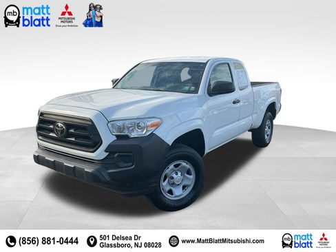 Used 2023 Toyota Tacoma SR5 image 2
