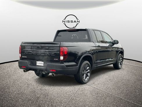 Used 2024 Honda Ridgeline Sport image 4
