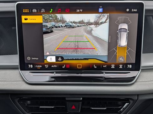 New 2026 Volkswagen Tiguan SE image 12