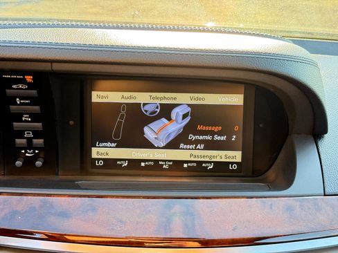 Used 2011 Mercedes-Benz S 550 4MATIC image 63