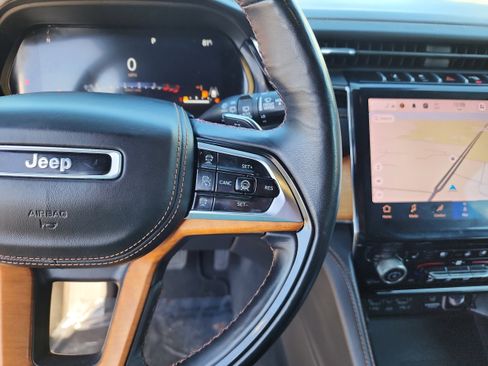 Used 2022 Jeep Grand Cherokee Summit image 24