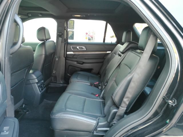 Used 2016 Ford Explorer Limited w/ Equipment Group 303A AWD/4WD image 19