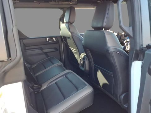 New 2026 Ford Bronco Outer Banks w/ Sasquatch Package image 10