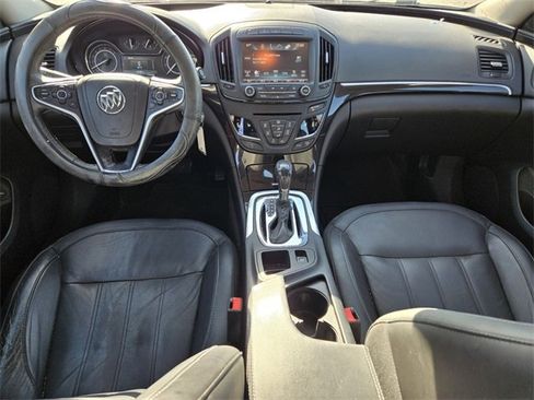 Used 2016 Buick Regal image 9