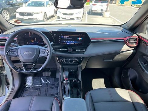 Certified 2024 Chevrolet TrailBlazer RS w/ Convenience Package AWD/4WD image 12