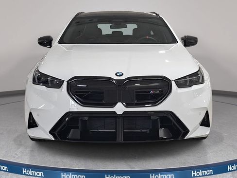 New 2027 BMW M5 Touring AWD/4WD image 2